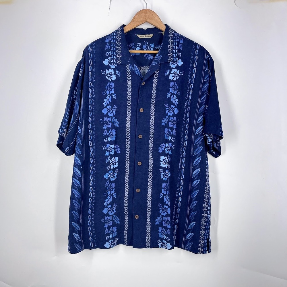 Tommy Bahama Mens XL Silk Hawaiian Shirt Navy Blue Tropical Floral Tribal Panel